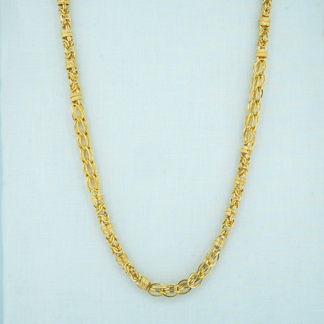 Knot Link Gold Chain