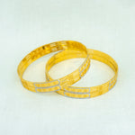 Load image into Gallery viewer, Heritage Crest Bangle – Tradition in Every Curve
