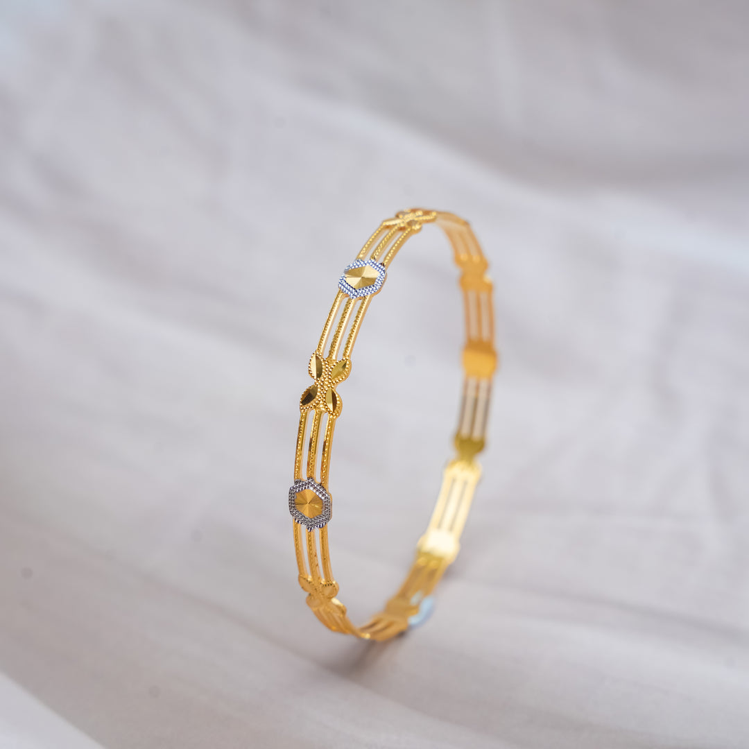 Lunar Crest Bangle – Elegance in Orbit