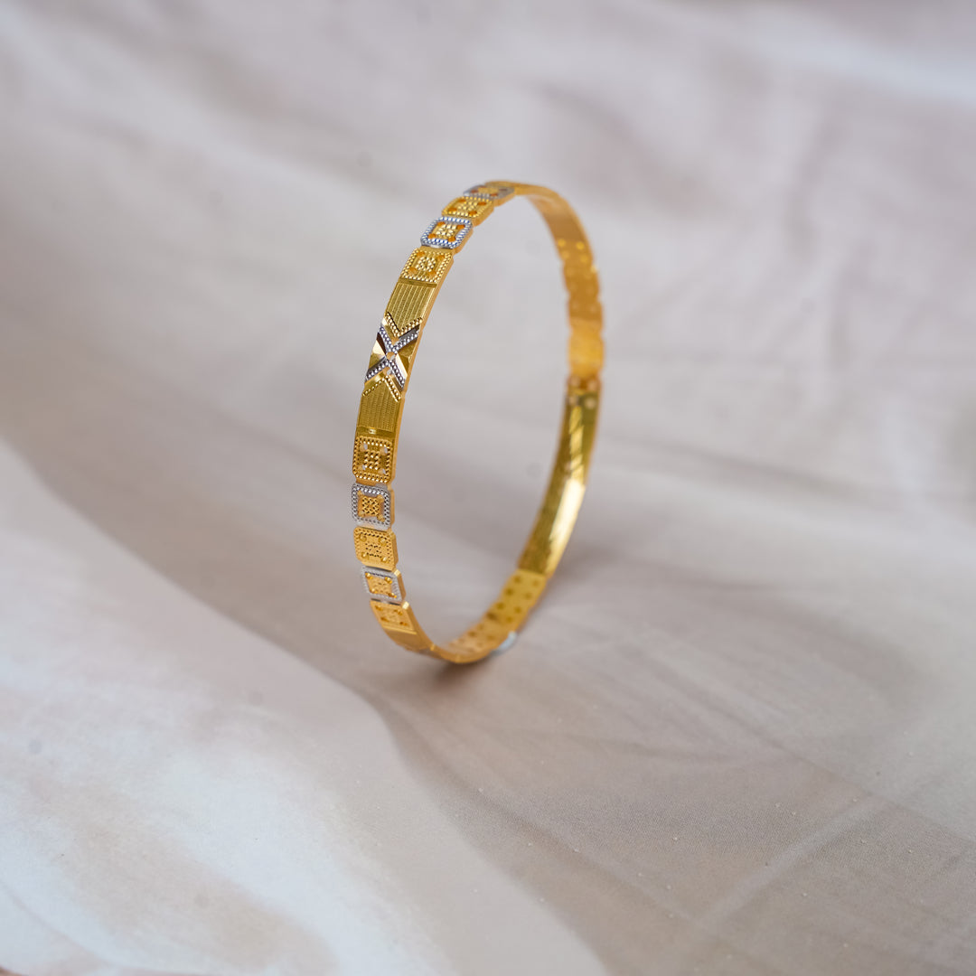Axis Bangle – Geometry of Grace